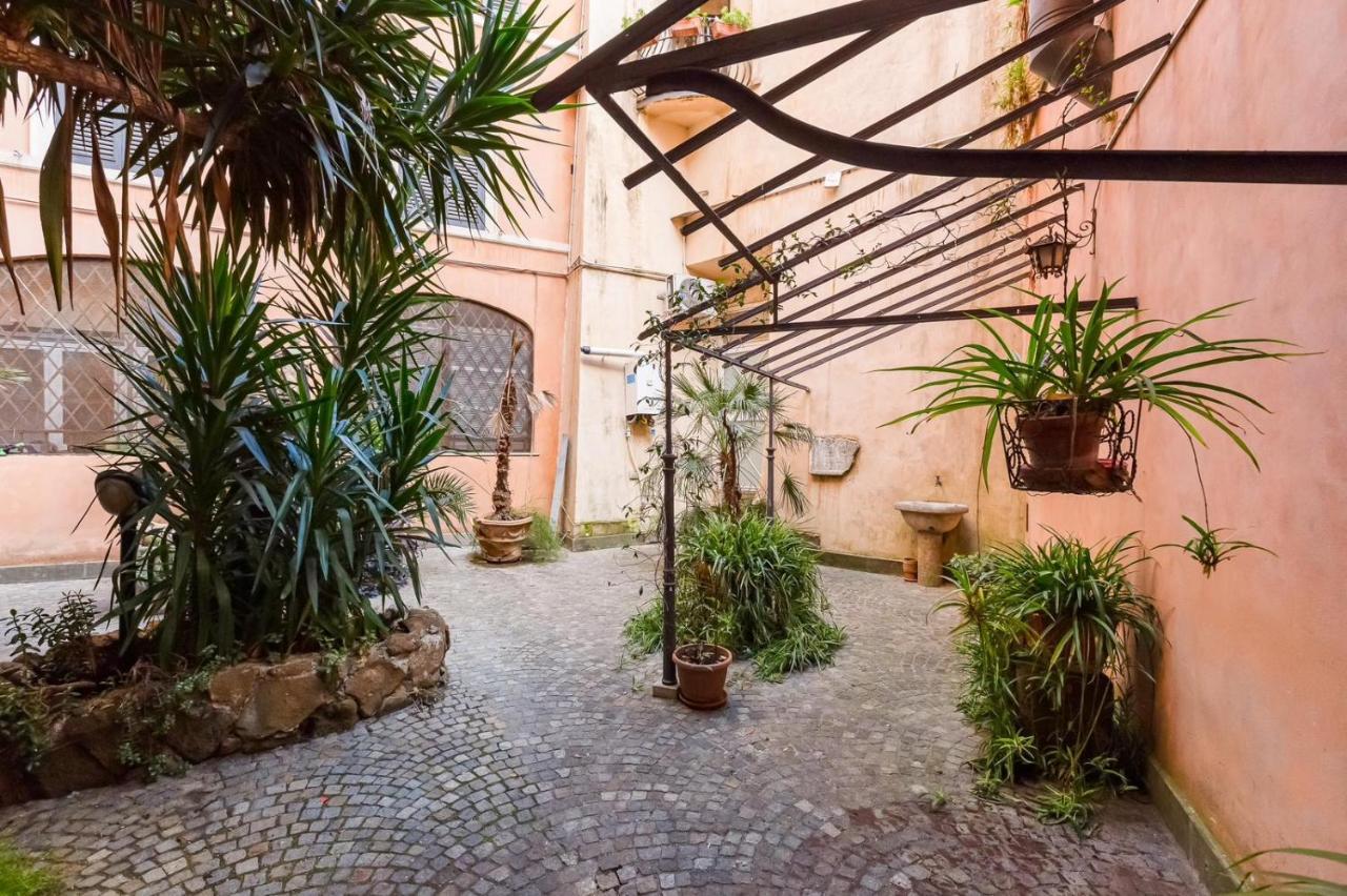 Spanish Queen Apartment Rome Exterior photo